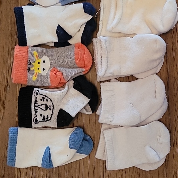 Baby Boy Socks 12 pairs - Picture 2 of 3